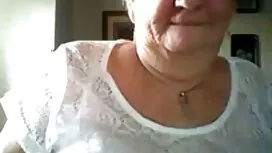 Blondi, kädet, jalat ...