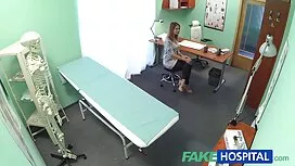 Lattialla Läski, mus ...